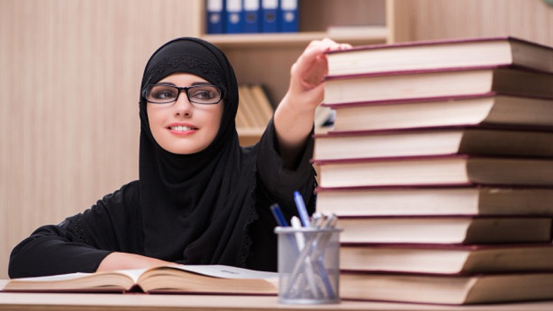 چگونه افراد مبتدی می توانند مهارت های زبان عربی خود را بهبود بخشند